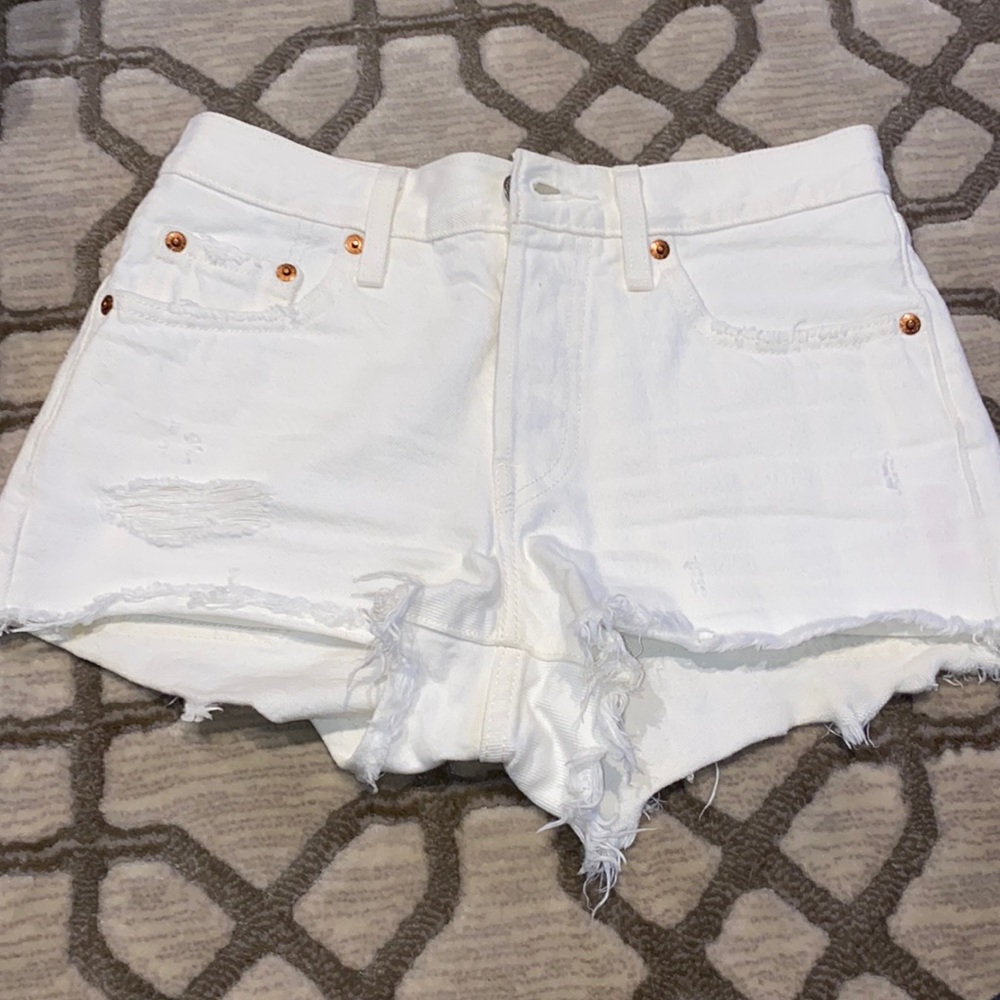 White Levis 501 original short